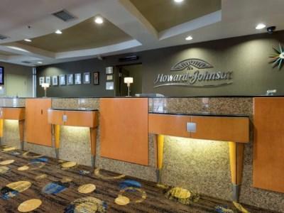 Howard Johnson Plaza By Wyndham By The Falls Niagara Falls